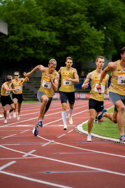 Marvin Schlegel (LAC Erdgas Chemnitz) und Manuel Sanders (LG Olympia Dortmund) am 03.06.2022 waehrend der Sparkassen Gala in Regensburg